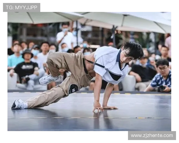 街舞热潮中的成都队伍如何通过边路渗透提升舞蹈表现力与团队协作