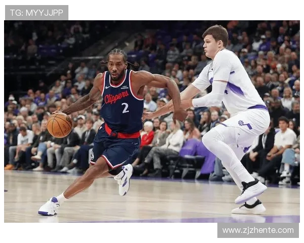 快船与爵士激战正酣直播中球迷们快来围观精彩对决