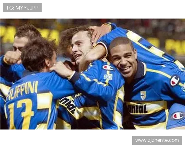 拉齐奥队与帕尔马队激战正酣谁将赢得这场意甲巅峰对决